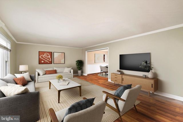 33 BEECHWOOD DR, Robbinsville, NJ 08691