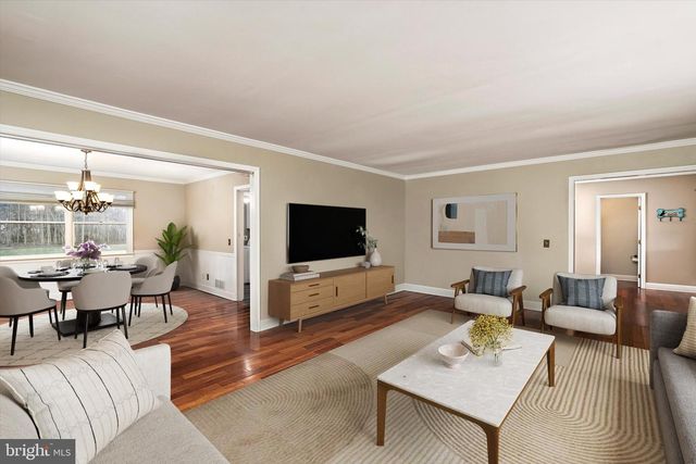 33 BEECHWOOD DR, Robbinsville, NJ 08691