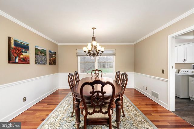 33 BEECHWOOD DR, Robbinsville, NJ 08691