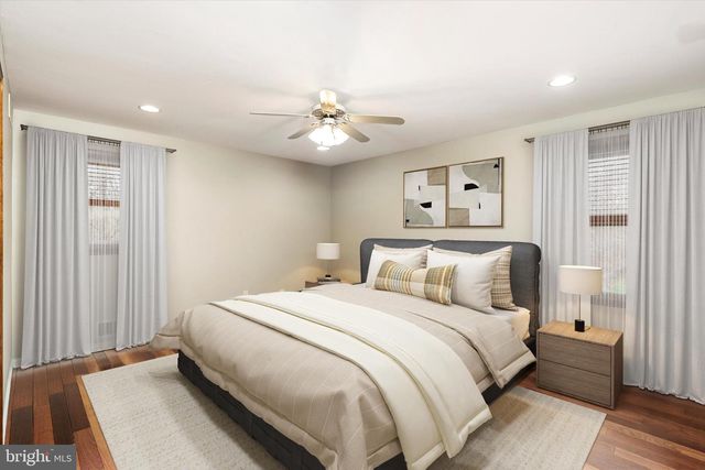 33 BEECHWOOD DR, Robbinsville, NJ 08691