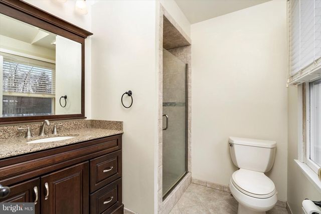 33 BEECHWOOD DR, Robbinsville, NJ 08691