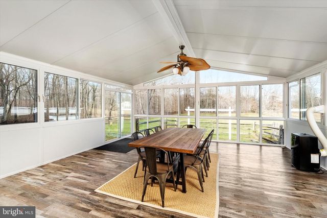 33 BEECHWOOD DR, Robbinsville, NJ 08691