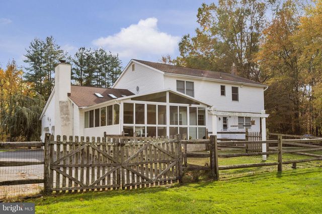 33 BEECHWOOD DR, Robbinsville, NJ 08691