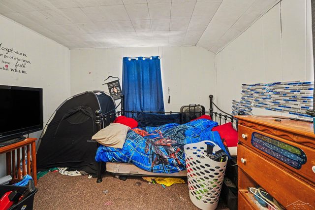 123 S Cayuga Street, Buchanan, MI 49107