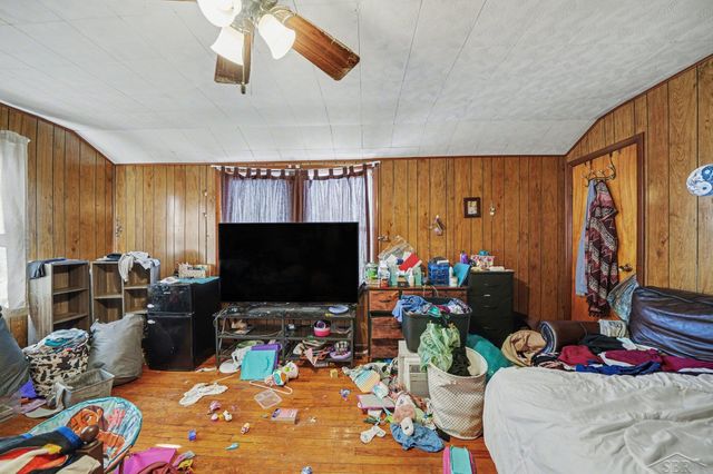 123 S Cayuga Street, Buchanan, MI 49107