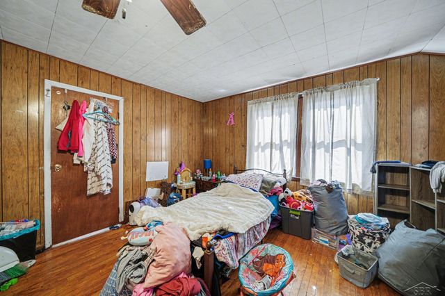 123 S Cayuga Street, Buchanan, MI 49107