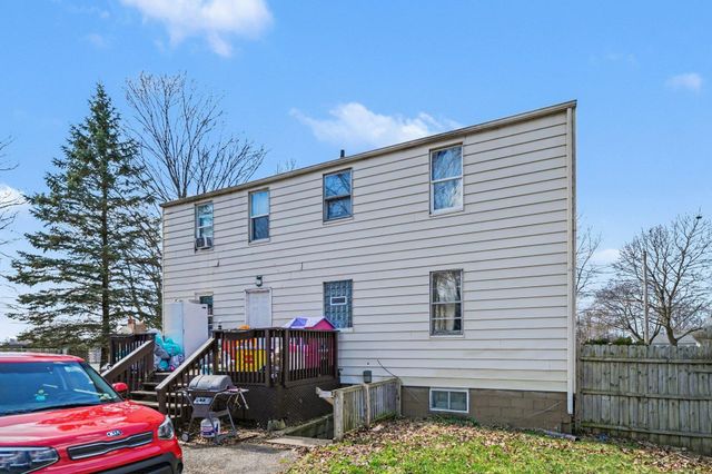 123 S Cayuga Street, Buchanan, MI 49107