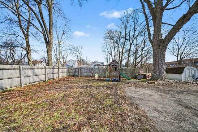 123 S Cayuga Street, Buchanan, MI 49107