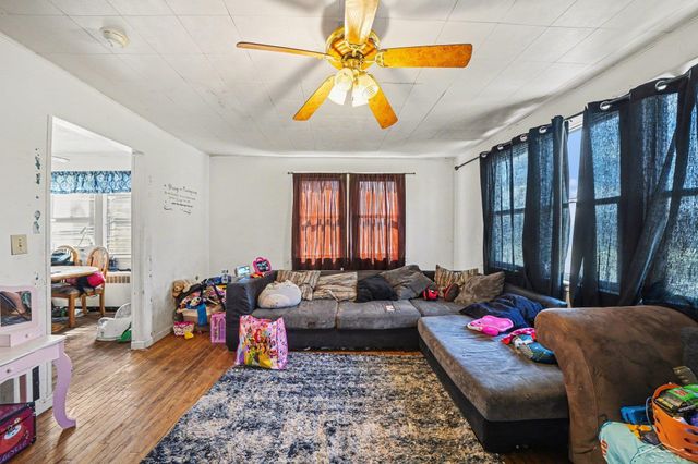 123 S Cayuga Street, Buchanan, MI 49107