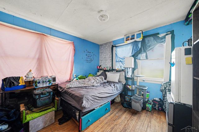 123 S Cayuga Street, Buchanan, MI 49107