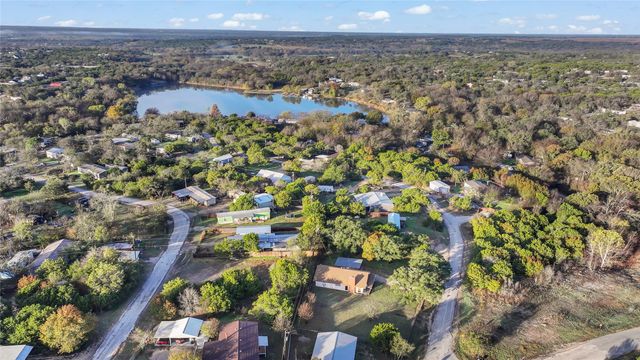 209 Lakeview Trail, Weatherford, TX 76087