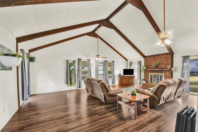 209 Lakeview Trail, Weatherford, TX 76087