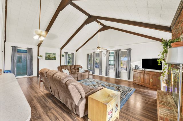 209 Lakeview Trail, Weatherford, TX 76087