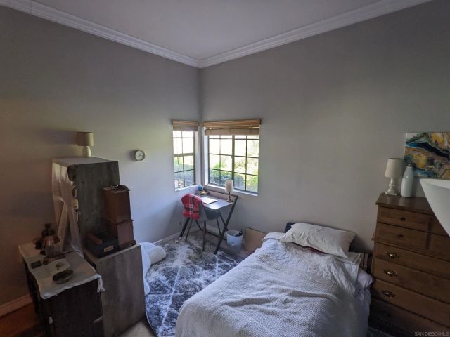 2804 Winthrop Ave., Carlsbad, CA 92010
