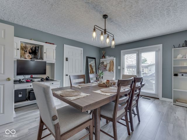 712 E Greenview Drive, Greensburg, IN 47240