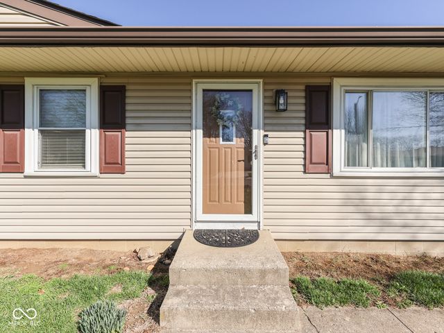 712 E Greenview Drive, Greensburg, IN 47240