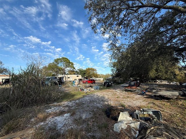 9013 BURR DRIVE, Polk City, FL 33868