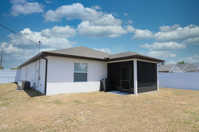 1274 SW Marmore Avenue, Port St Lucie, FL 34953