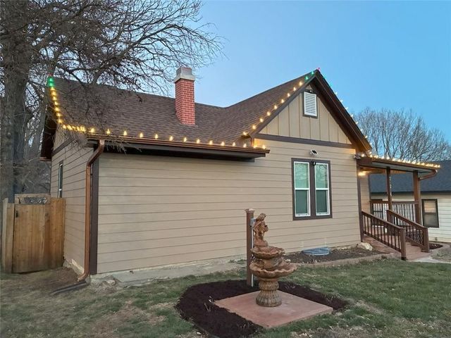 724 Elmwood Street, Excelsior Springs, MO 64024