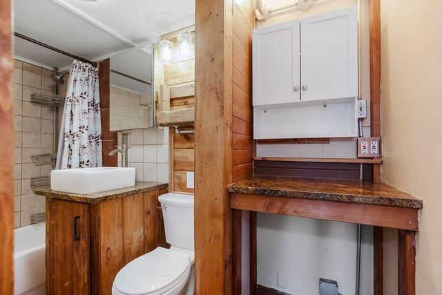 724 Elmwood Street, Excelsior Springs, MO 64024