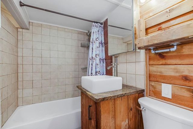 724 Elmwood Street, Excelsior Springs, MO 64024