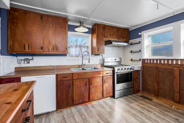 724 Elmwood Street, Excelsior Springs, MO 64024