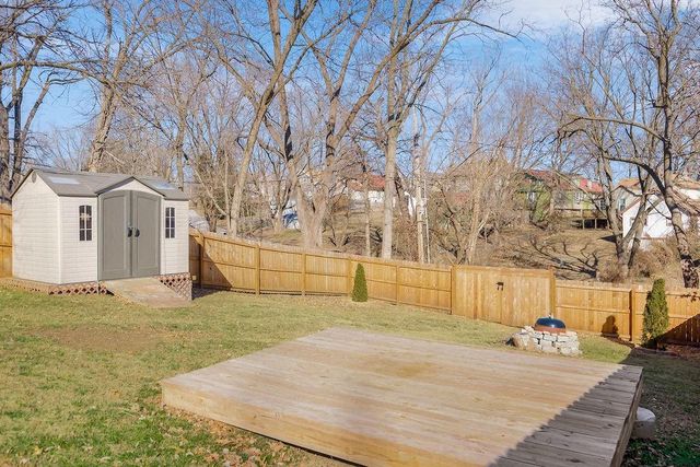 724 Elmwood Street, Excelsior Springs, MO 64024