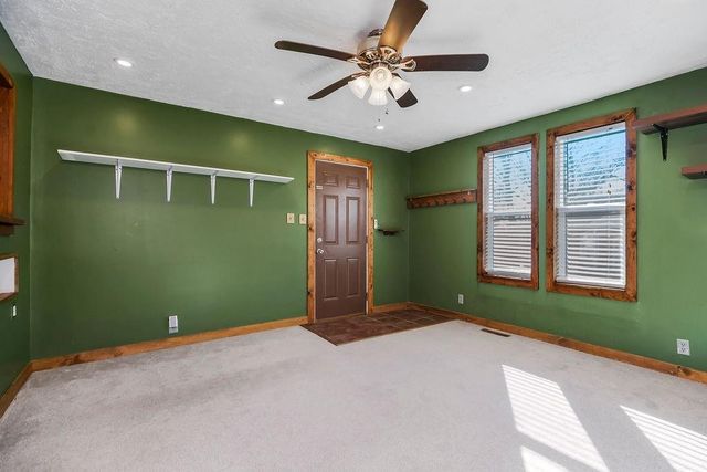 724 Elmwood Street, Excelsior Springs, MO 64024