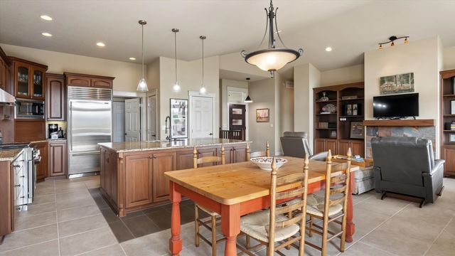 6615 S Springview St, Spokane, WA 99224