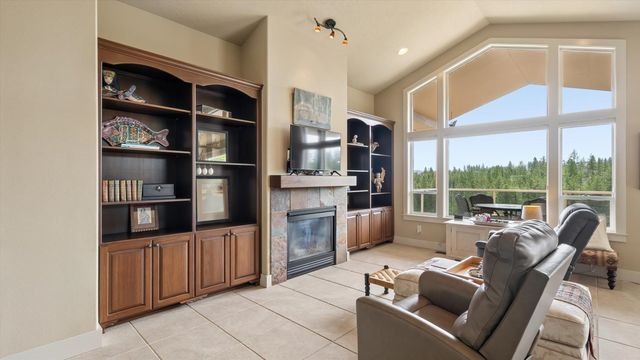 6615 S Springview St, Spokane, WA 99224