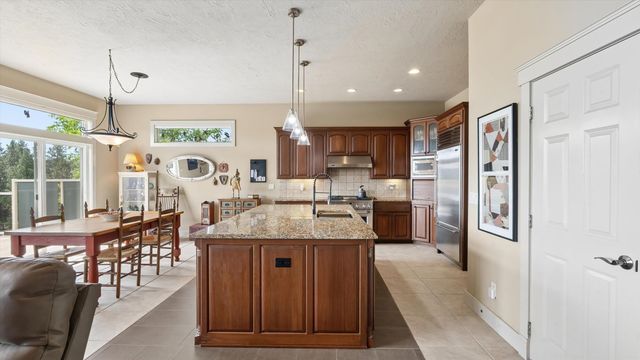 6615 S Springview St, Spokane, WA 99224