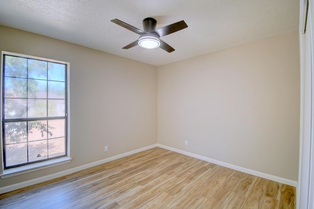 5143 Gaviota NW, Albuquerque, NM 87120