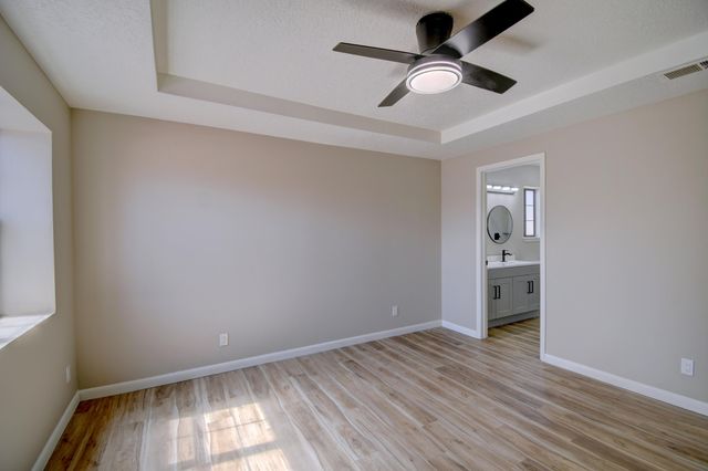 5143 Gaviota NW, Albuquerque, NM 87120
