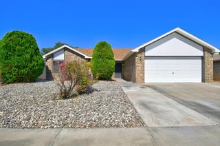 5143 Gaviota NW, Albuquerque, NM 87120