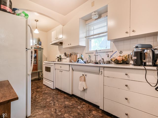 5515 N College Avenue, Indianapolis, IN 46220