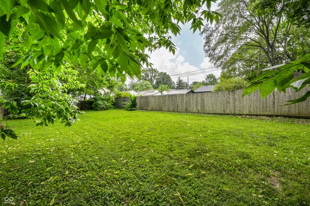 5515 N College Avenue, Indianapolis, IN 46220