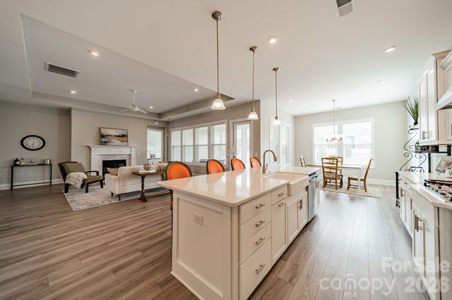 1010 Carlyle Lane, Monroe, NC 28110