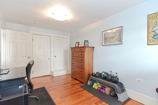 205 Webster St 1, Boston, MA 02128