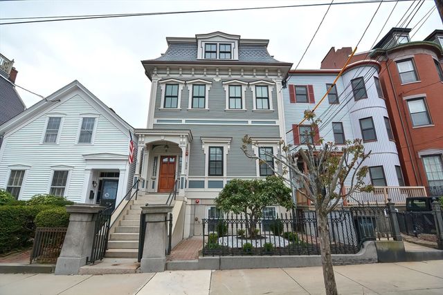 205 Webster St 1, Boston, MA 02128