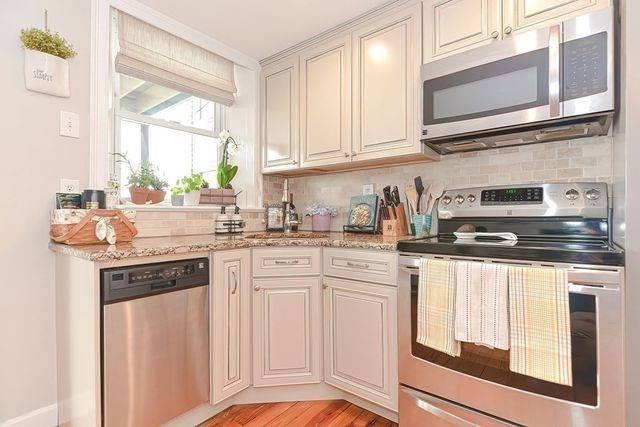 205 Webster St 1, Boston, MA 02128