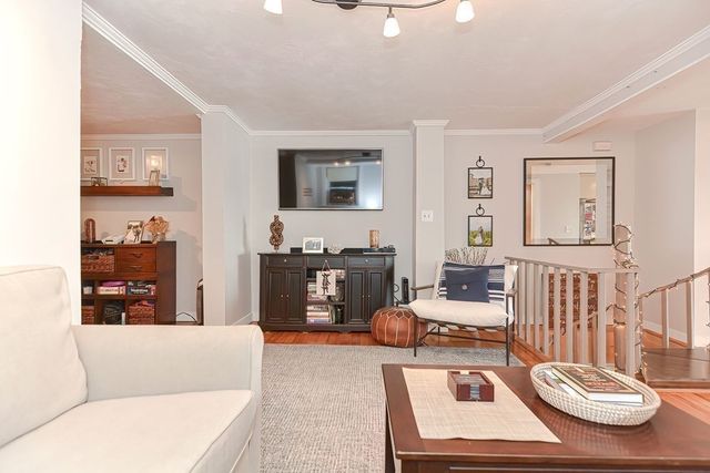 205 Webster St 1, Boston, MA 02128