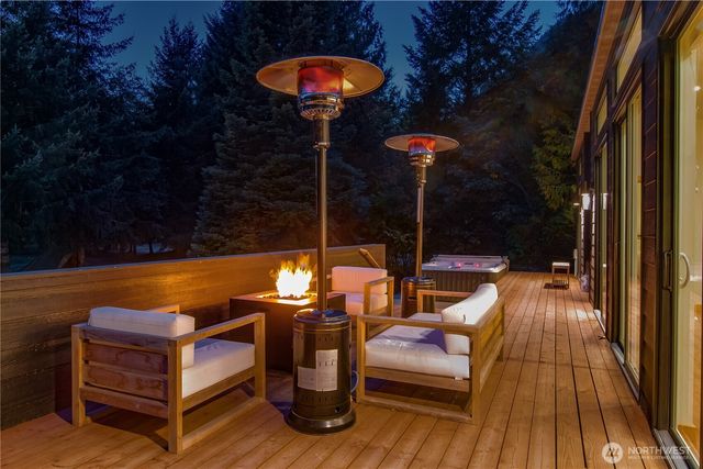 288 Baker Road, Packwood, WA 98377