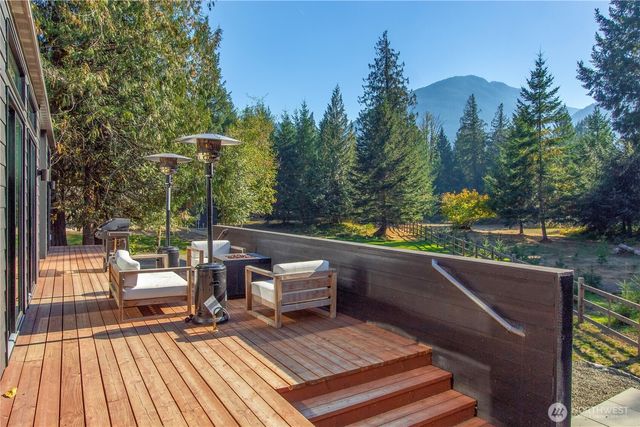 288 Baker Road, Packwood, WA 98377