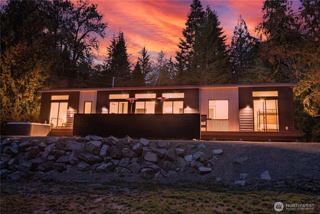 288 Baker Road, Packwood, WA 98377