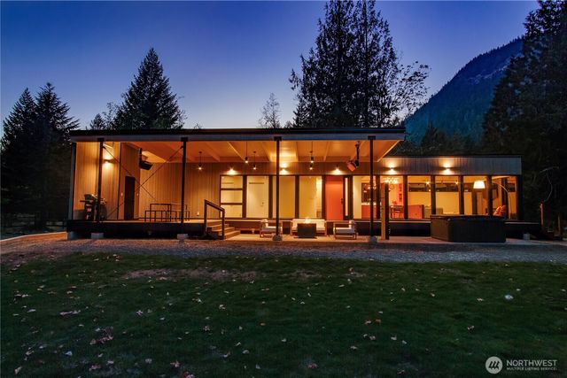 288 Baker Road, Packwood, WA 98377