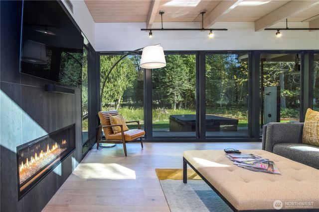 288 Baker Road, Packwood, WA 98377