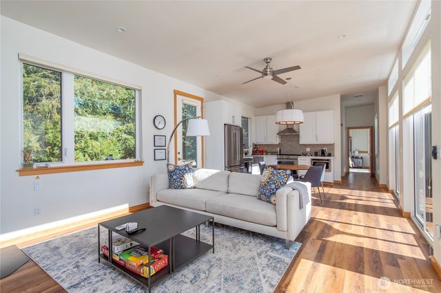 288 Baker Road, Packwood, WA 98377