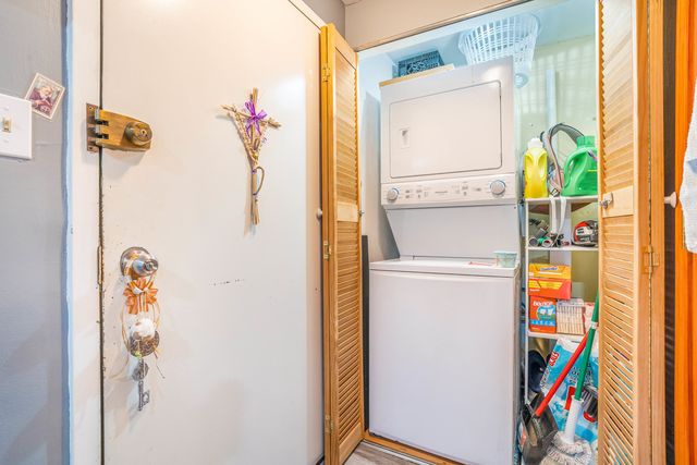 4553 W 56th Street 204, Chicago, IL 60629