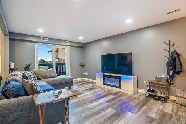 4553 W 56th Street 204, Chicago, IL 60629