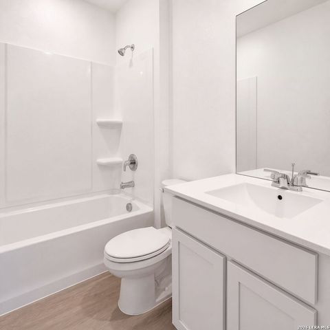 407 Layne Overlook, San Antonio, TX 78253